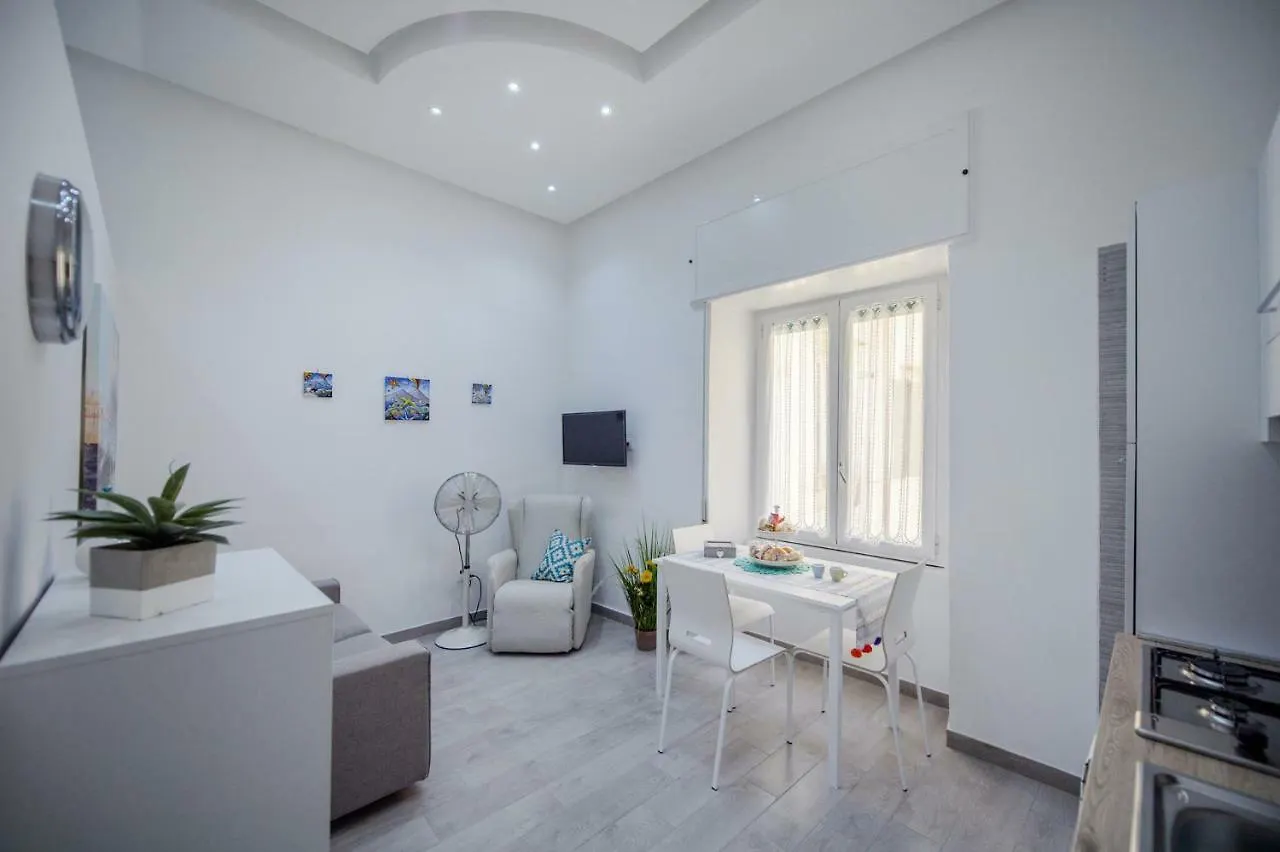Miranda Apartments Nel Cuore Del Vomero Nápoles