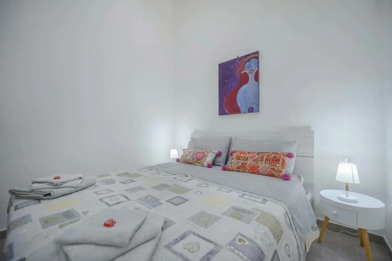 Miranda Apartments Nel Cuore Del Vomero Nápoles