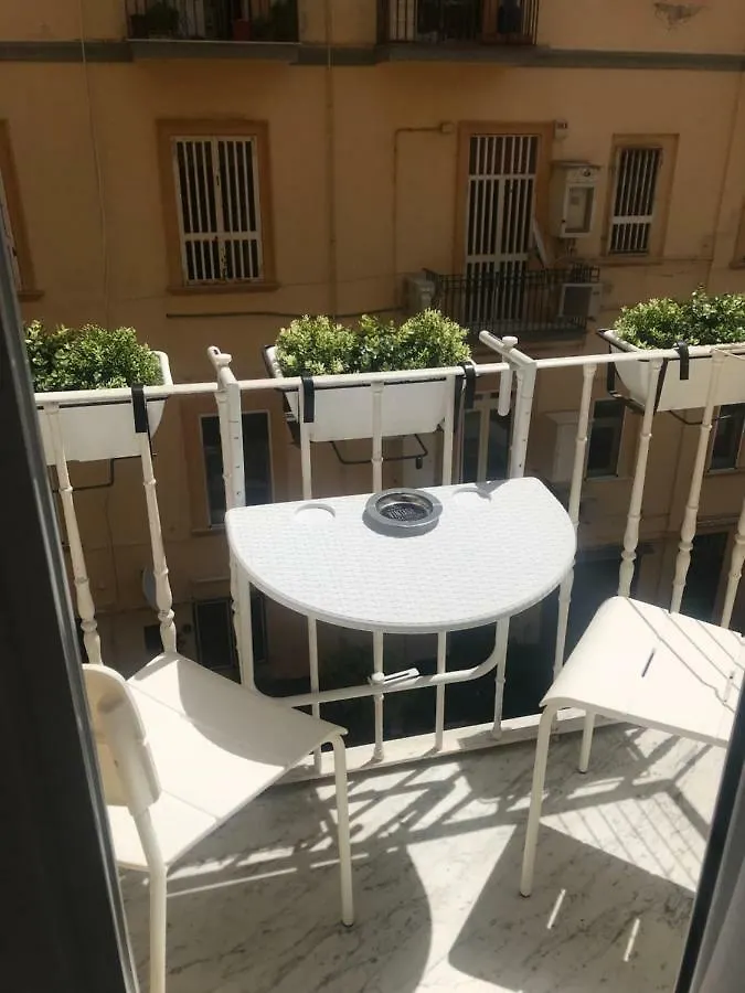 Miranda Apartments Nel Cuore Del Vomero Nápoles Italia